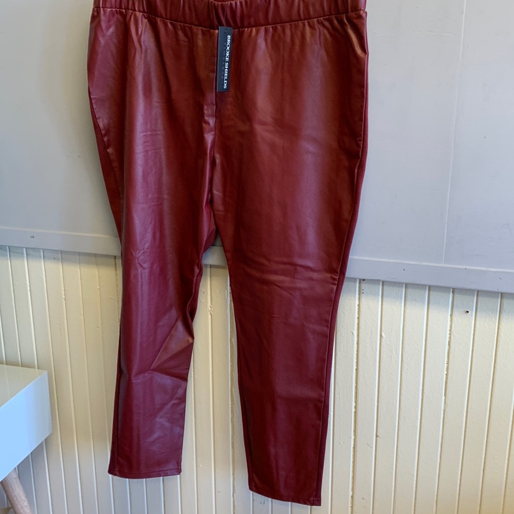 Brook shields timeless poly front spandex back size 20WP burgundy ish color